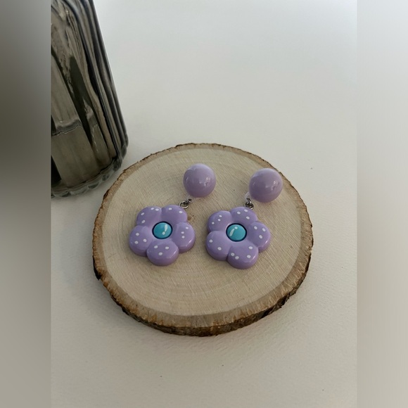 1970's Inspired Flower Dangle Earrings - Groovy Retro Pop-of-Color Earrings - Picture 4 of 14